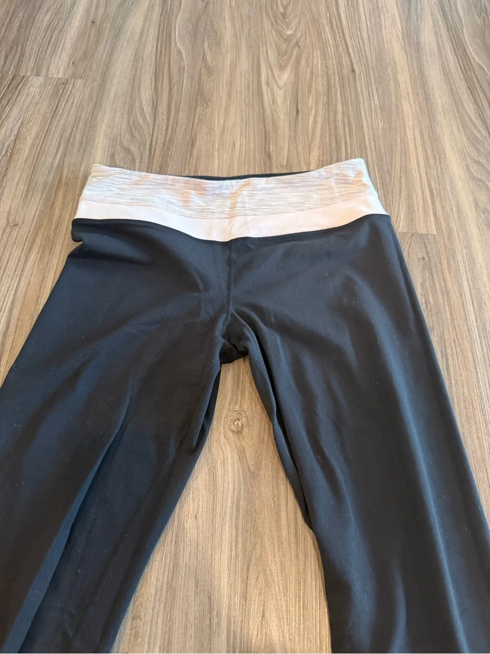 lululemon athletica Black and Pink Reversible Flare Pants Size 6